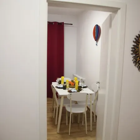 Luxury Downtown Apartment Cluj-Napoca Exterior photo